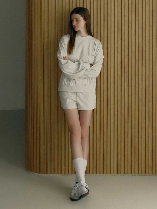 BEBE 핀턱 스웻셔츠 쇼츠 (9BO7003Y)